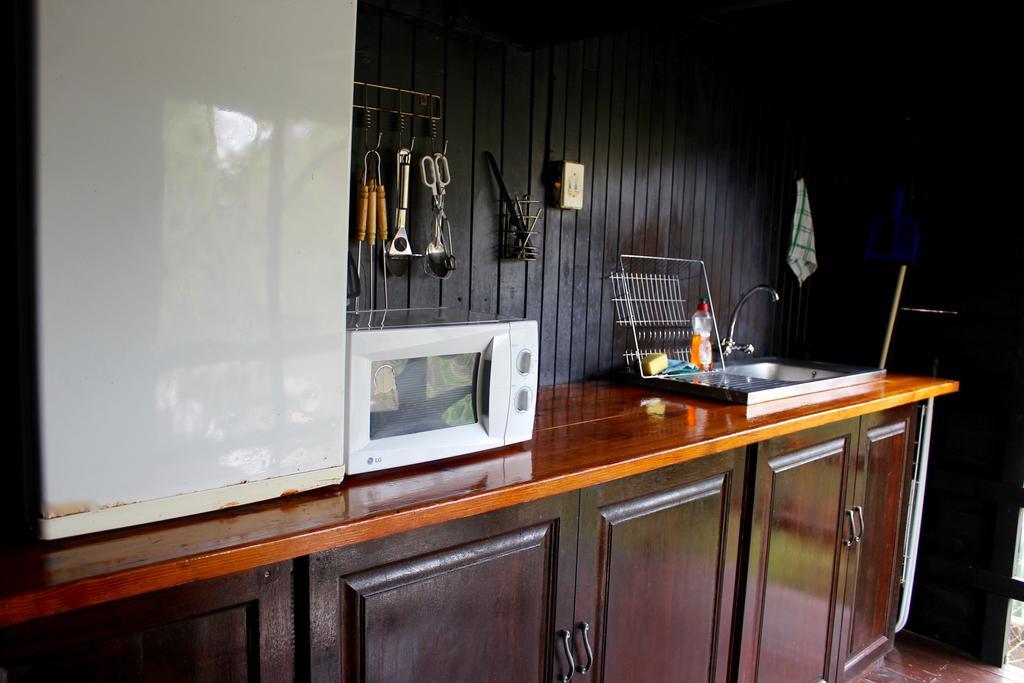 Old Vic Travellers Inn Nelspruit Mbombela Phòng bức ảnh