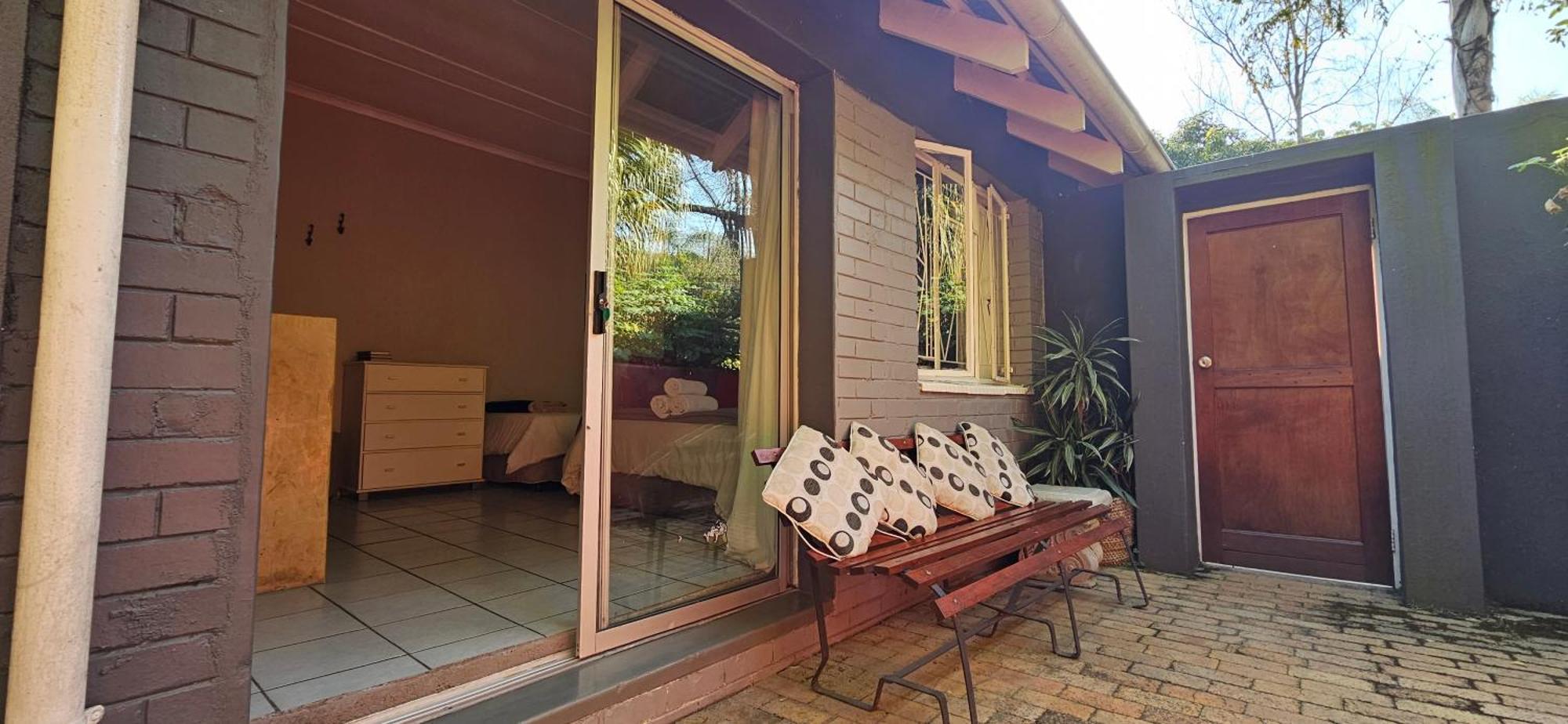 Old Vic Travellers Inn Nelspruit Mbombela Ngoại thất bức ảnh