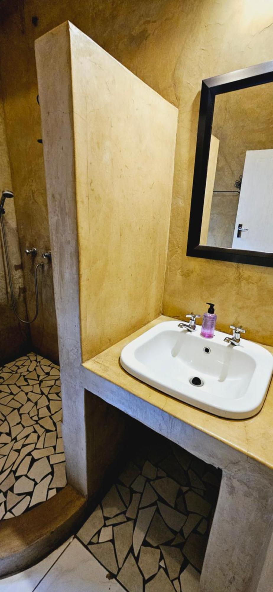 Old Vic Travellers Inn Nelspruit Mbombela Ngoại thất bức ảnh