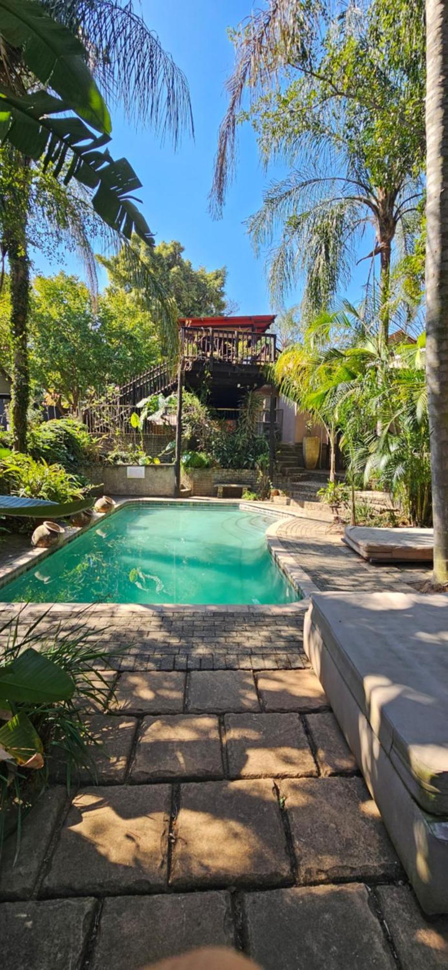 Old Vic Travellers Inn Nelspruit Mbombela Ngoại thất bức ảnh