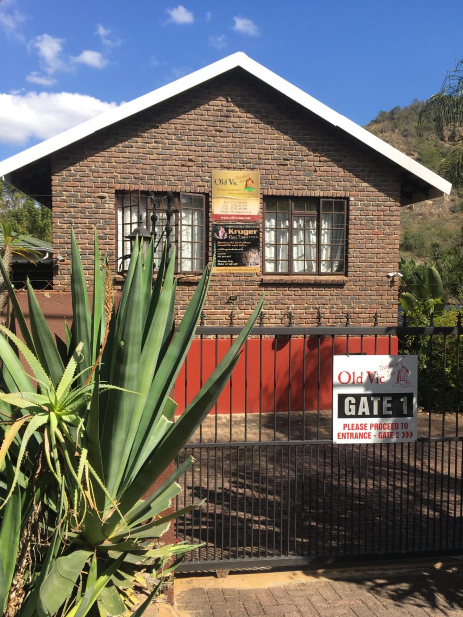 Old Vic Travellers Inn Nelspruit Mbombela Ngoại thất bức ảnh